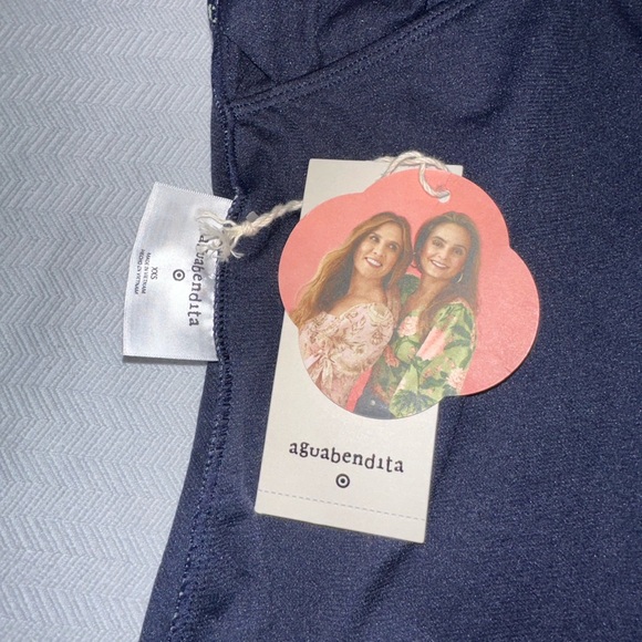 Target x Agua Bendita Navy Floral One Piece Swimsuit XXS NWT - Picture 3 of 3